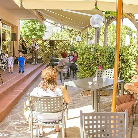 Ξενοδοχείο Ninfea Τσέρβια