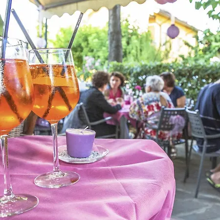 Ninfea 2* Τσέρβια